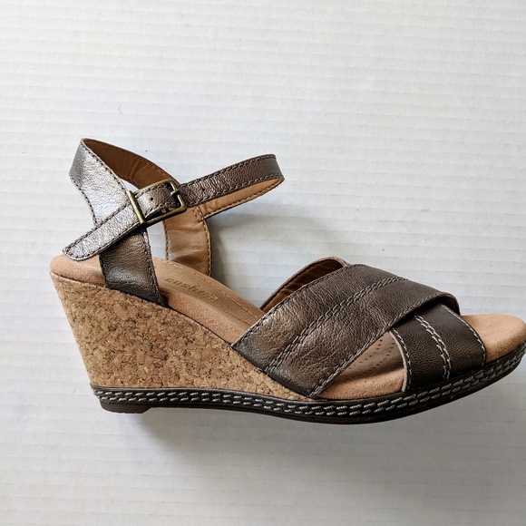 clarks helio latitude wedge sandal